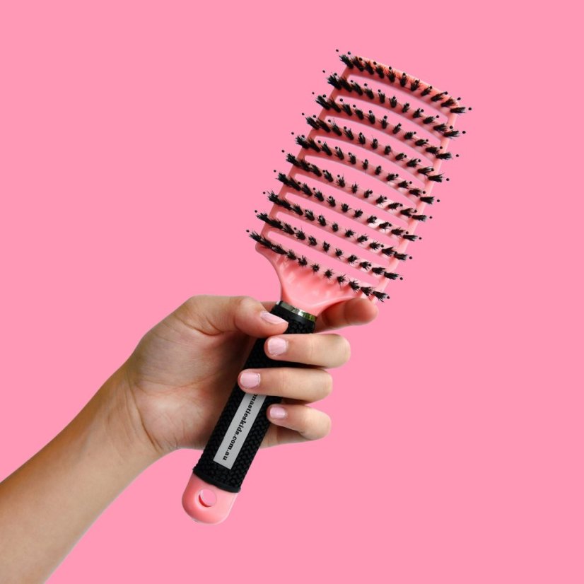 Kartáč na rozčesávání mokrých i suchých vlasů