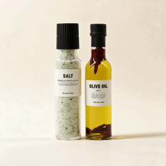 Pizza set  – Set chilli oleje a soli s parmazánem a bazalkou Nicolas Vahé