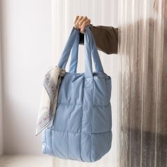 Světle modrá kabelka Clode Puffy – Forever Blue