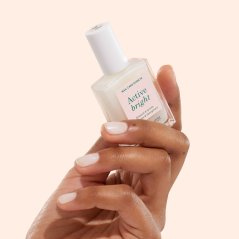 Active Smooth™ – vyhlazující péče pro hladké a silnější nehty