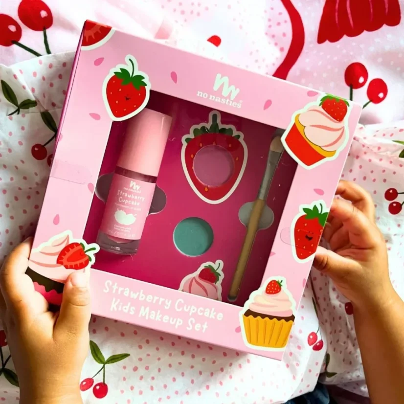 Přírodní dětská make-up sada Strawberry Cupcake