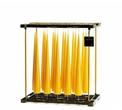 Designové kónické svíčky Cone Honey Balm – medově béžové, lakované, 37 cm, sada 2 ks