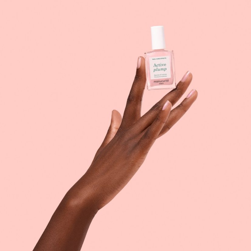Manucurist Active Plump – hydratační lak na nehty pro přirozený „plump“ efekt