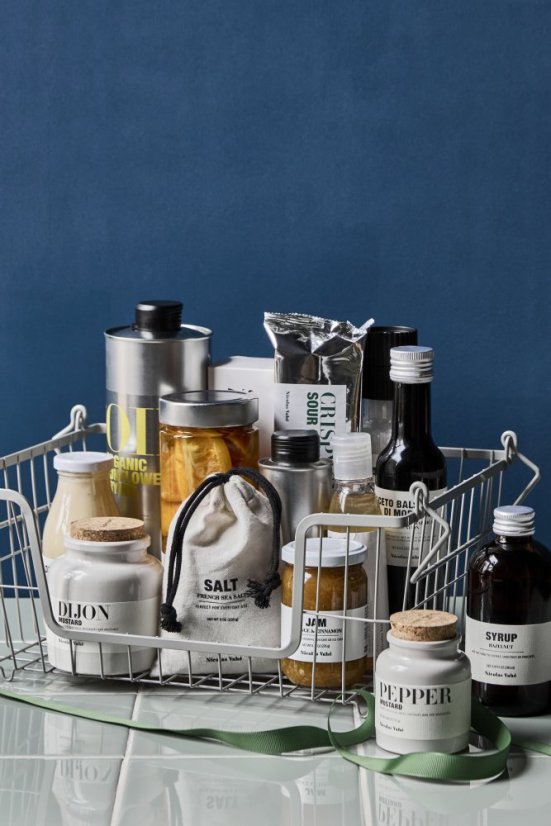 Křupavý snack se zakysanou smetanou a cibulí